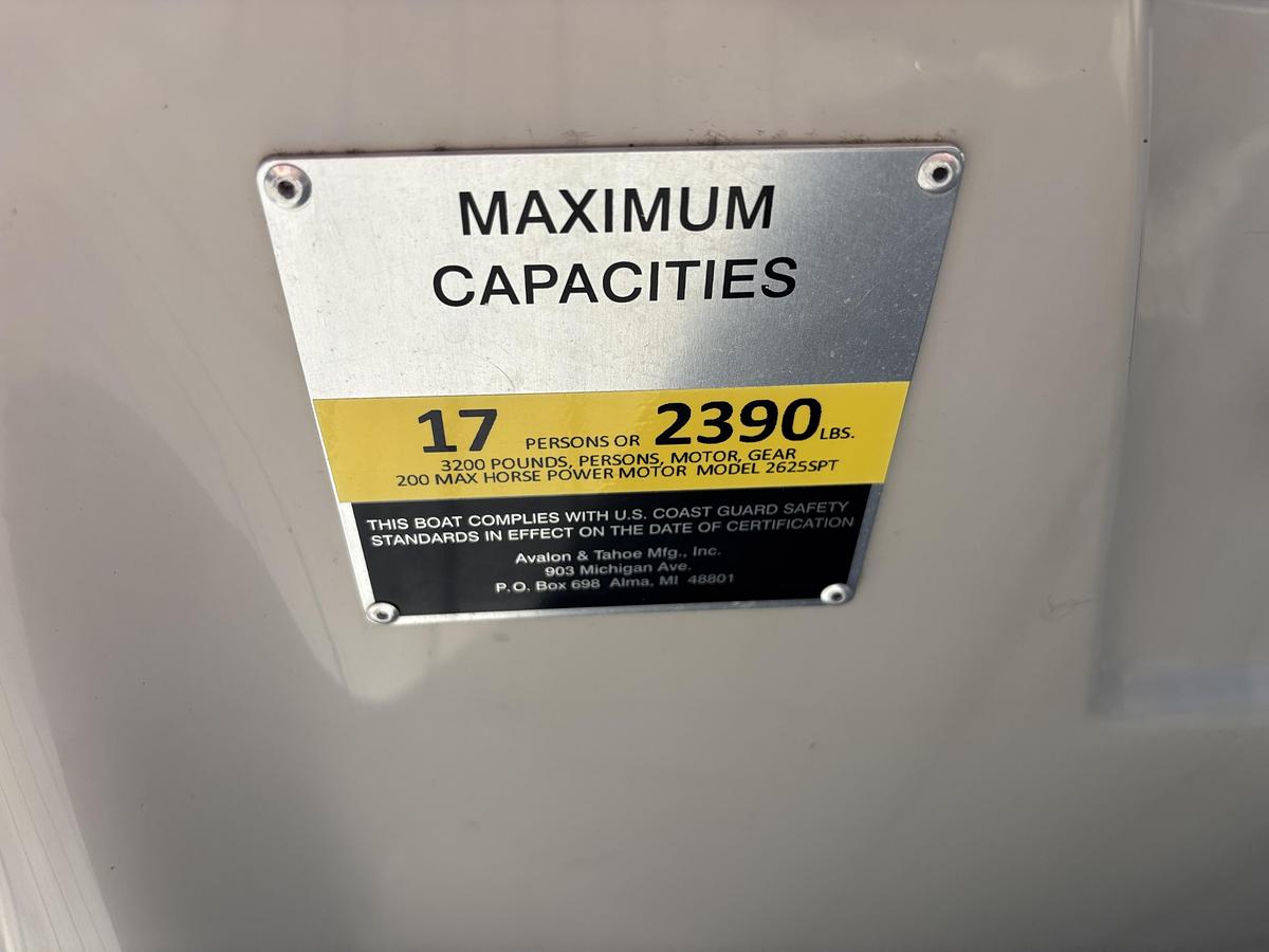 Used 2020 Avalon 2785 CATALINA RL PLATINUM
