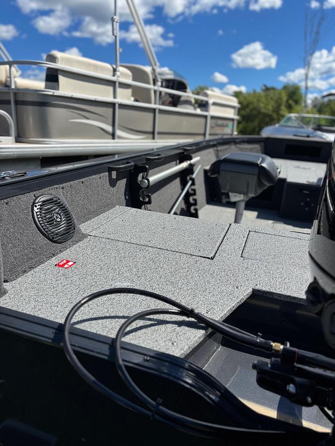 2026 Crestliner 1750 Hawk JS