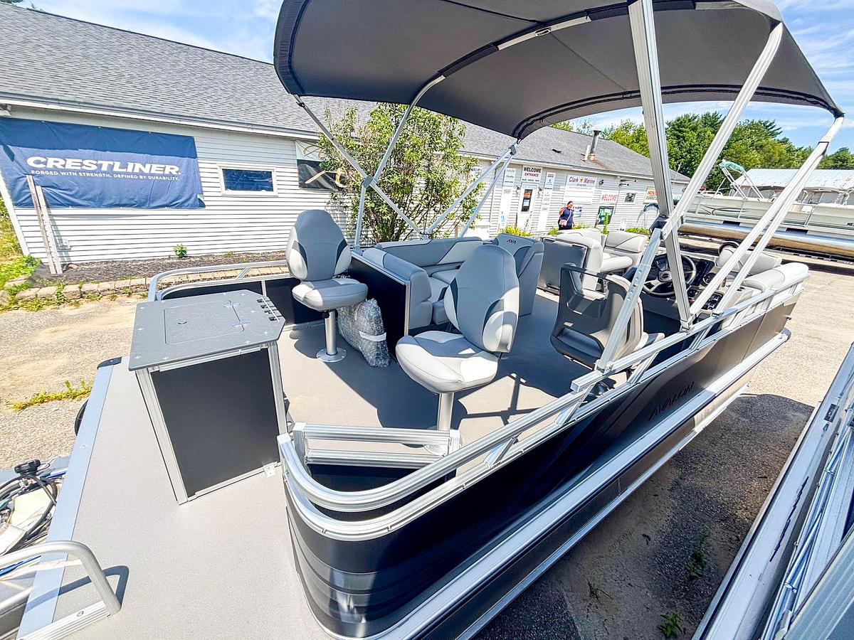 2025 Avalon 2180 Venture RF