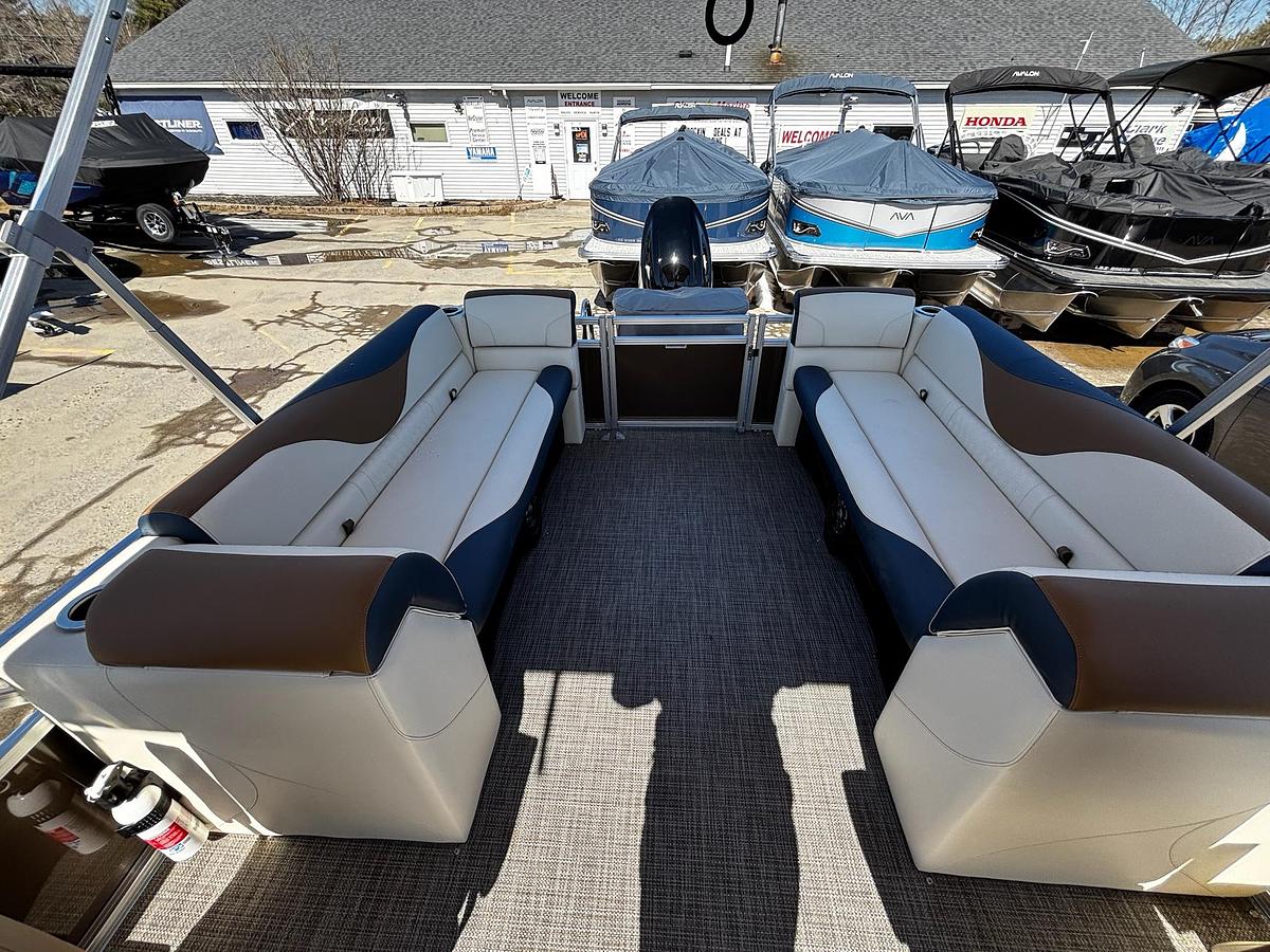 2026 Avalon 2385 VEN QL TRITOON