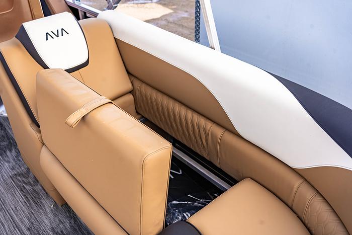 Avalon LSZ - 23' Quad Lounge