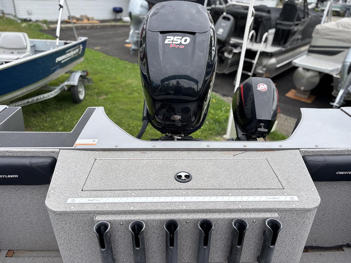 Used 2018 Crestliner 2250 AUTHORITY