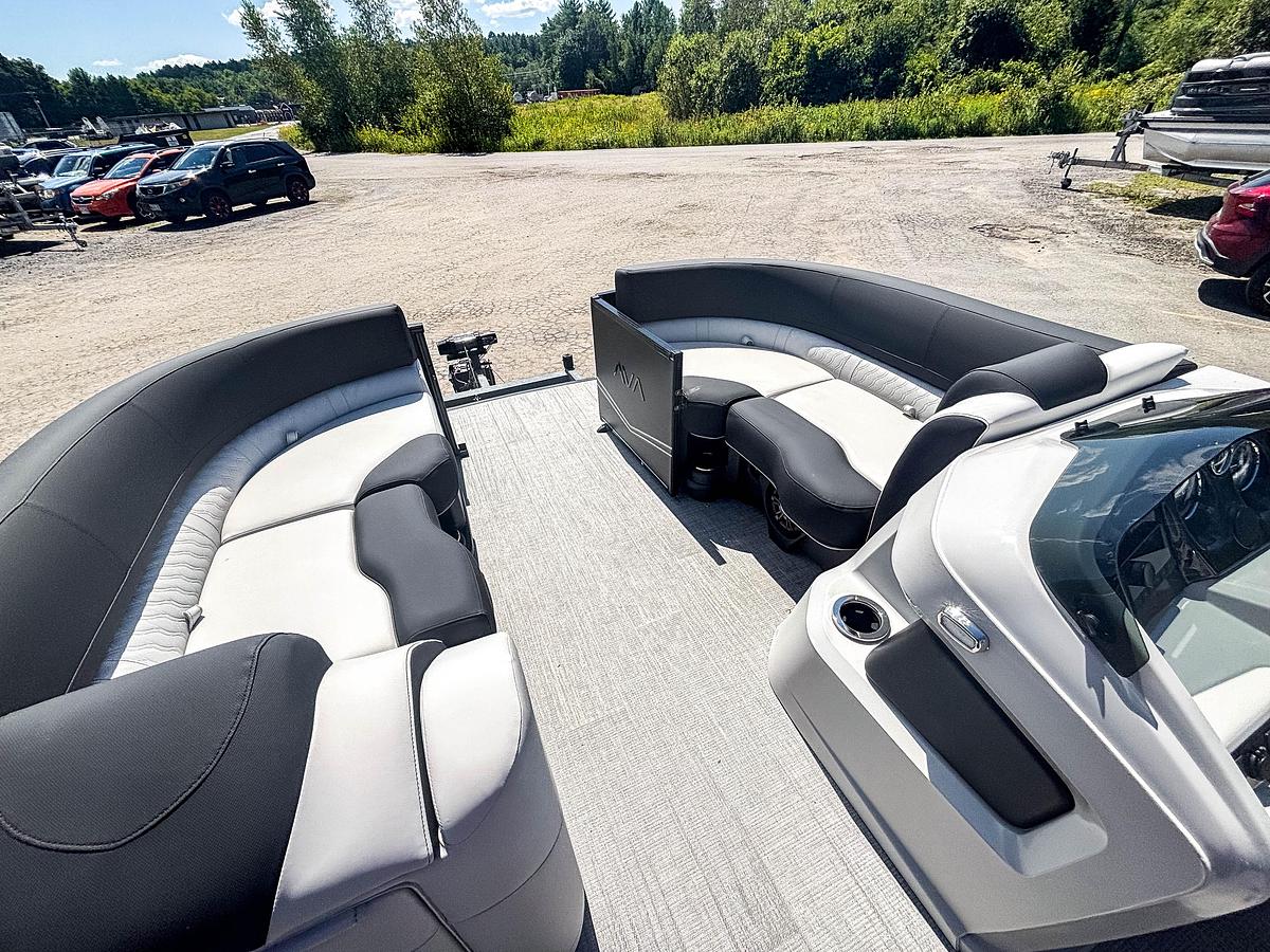 2026 Avalon 2385 LSZ QUAD LOUNGE SHIFT