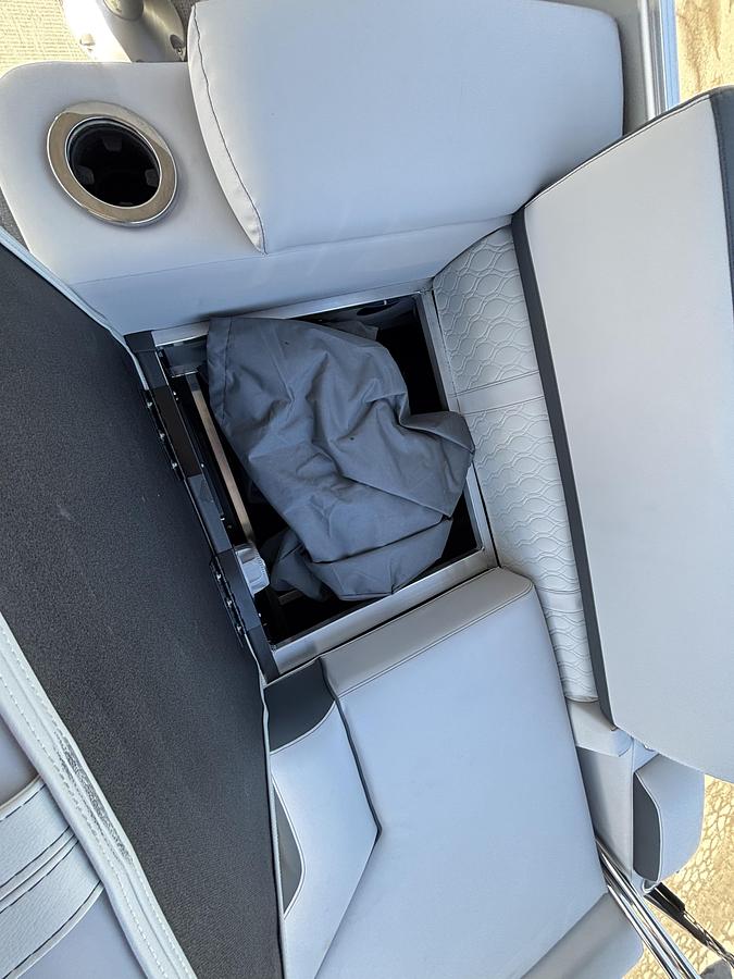 2026 Avalon 2385 CATALINA QUAD LOUNGE SHIFT