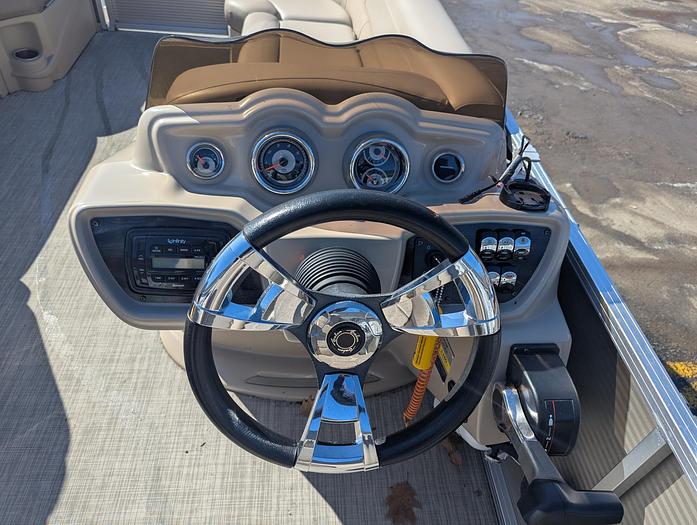 Used 2018 Avalon 2285 LSZ Cruise