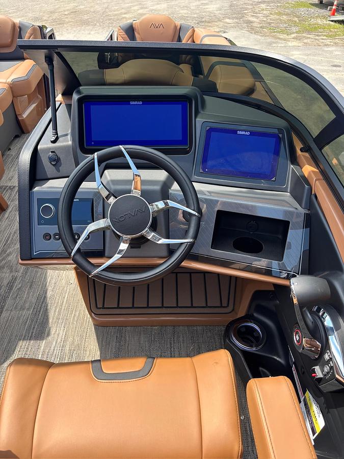 2026 Avalon 2585 Carbon Fiber Excalibur Tritoon
