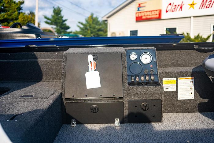 2025 CRESTLINER 1650 PRO TILLER CL-25-02