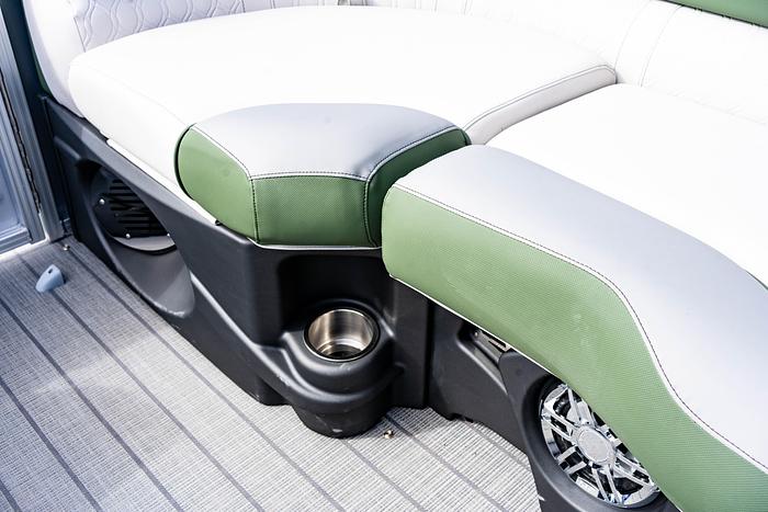 2025 Avalon 2385 Quad Lounger Shift