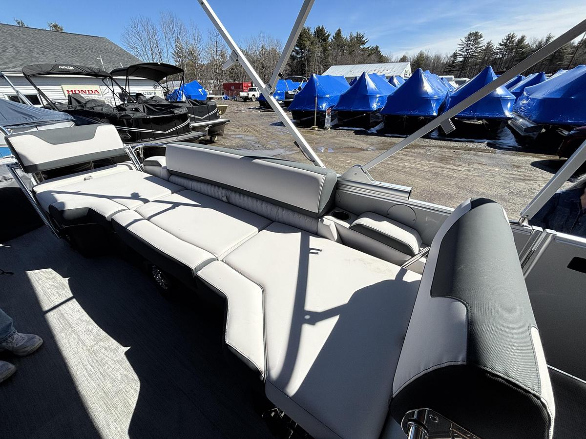 2026 Avalon 2385 CATALINA QUAD LOUNGE SHIFT