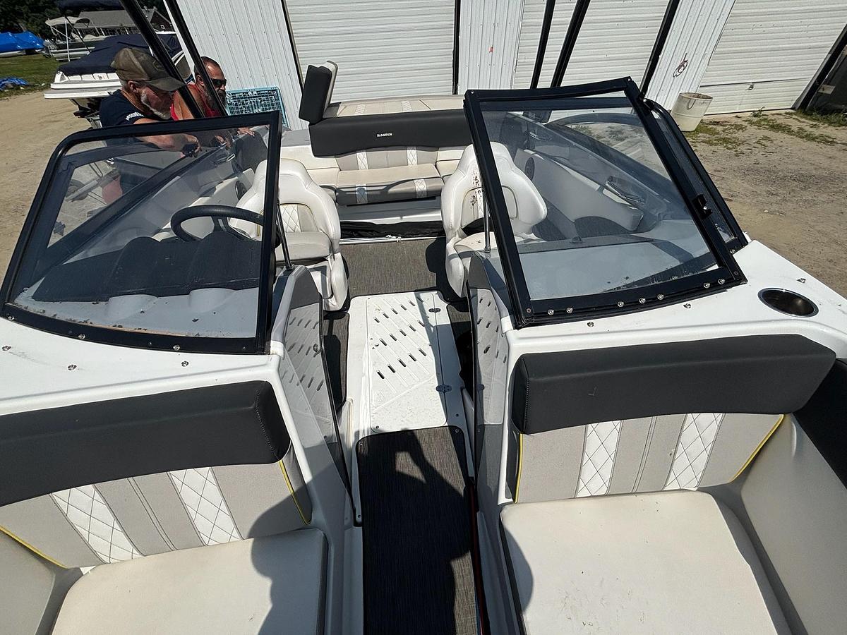 Used 2021 Glastron GTS 205