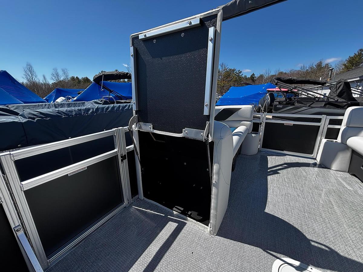 2026 Avalon 2185 VEN RF TRI