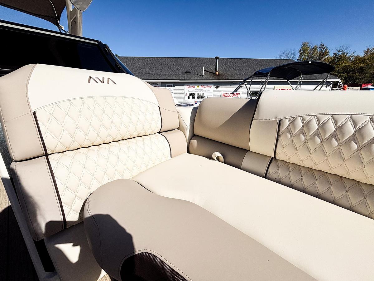 2026 Avalon 2585 Excalibur LTD ELITE WINDSHIELD HONDA BF250