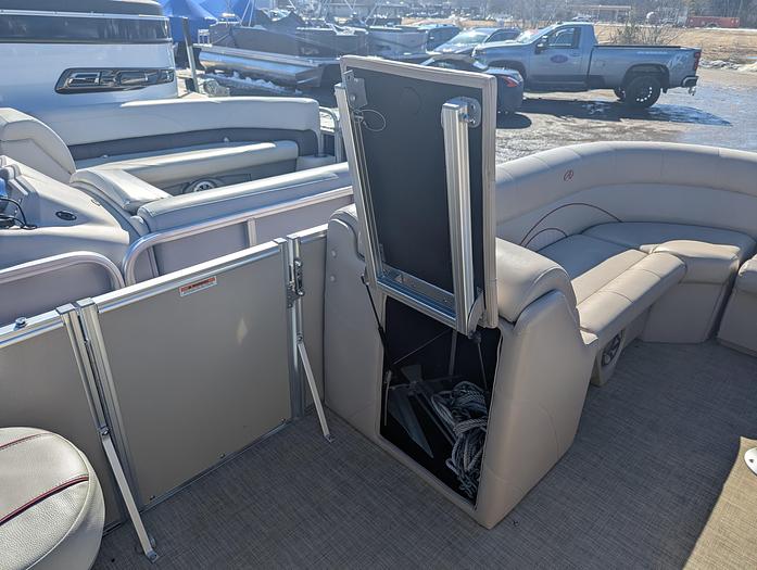 Used 2015 Avalon 2527 Catalina Entertainer