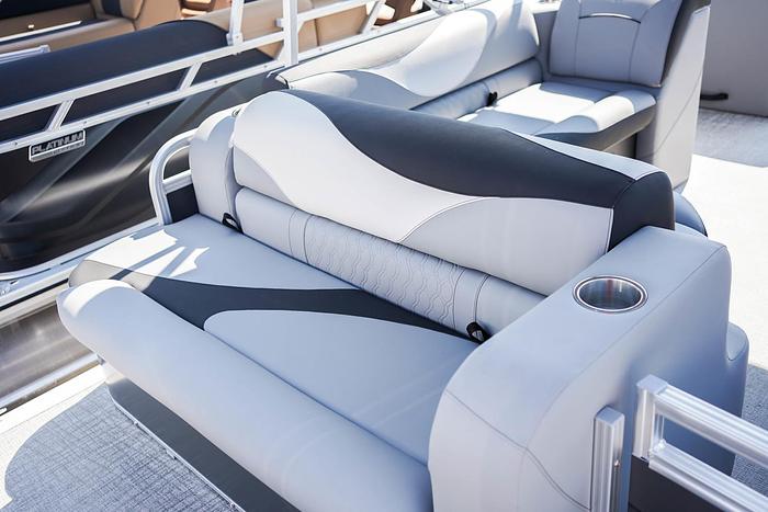 2025 AVALON 1980 VENTURE CRUISE REAR BENCH AV-25-29