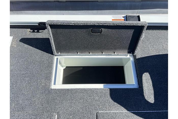 2024 CRESTLINER CMX21 CL-24-10