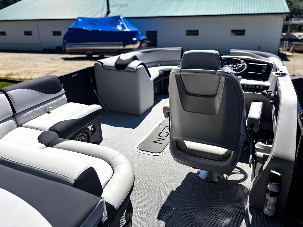 2026 Avalon 1985 LSZ CR TRITOON