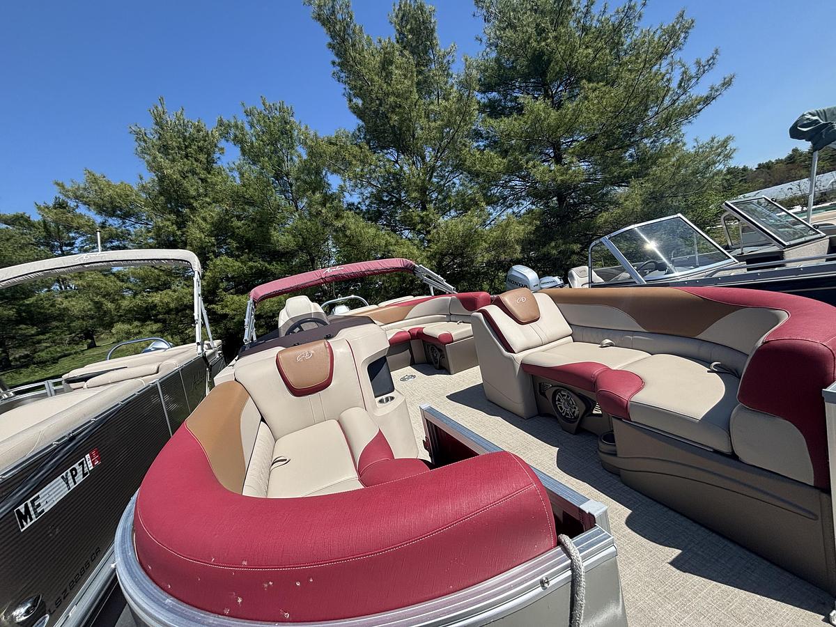 Used 2021 Avalon 2085 LSZ CR