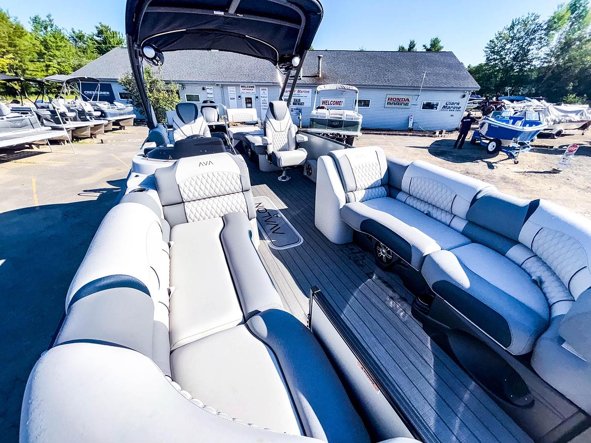 Used 2026 Avalon 2585 Excalibur LTD QLS