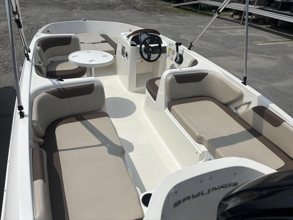 Used 2016 Bayliner Element XL