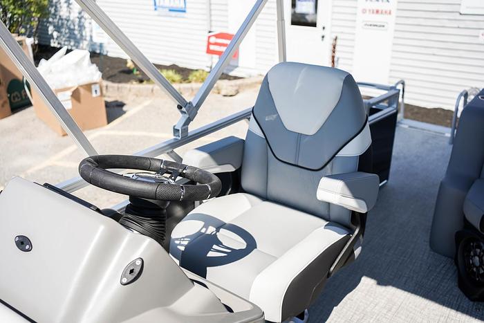 2025 AVALON 1980 VENTURE CRUISE REAR BENCH AV-25-29