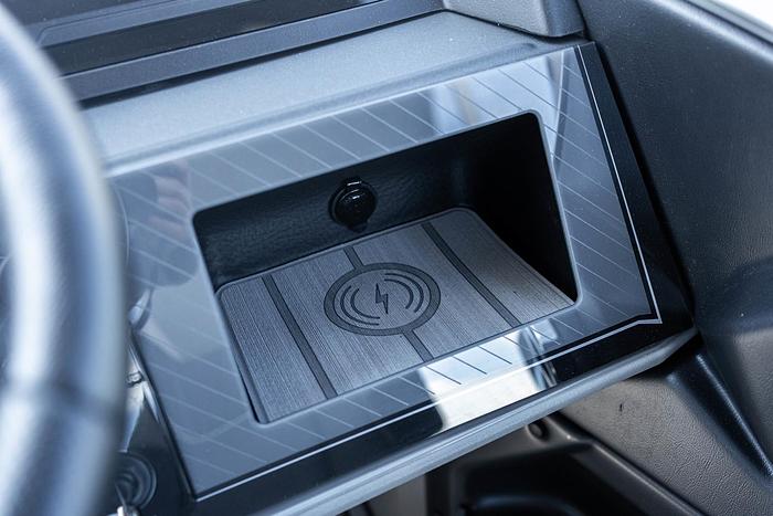 2025 AVALON 2385 CATALINA REAR J LOUNGE