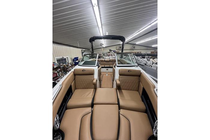 2024 CROWNLINE 240 SS CR-24-03