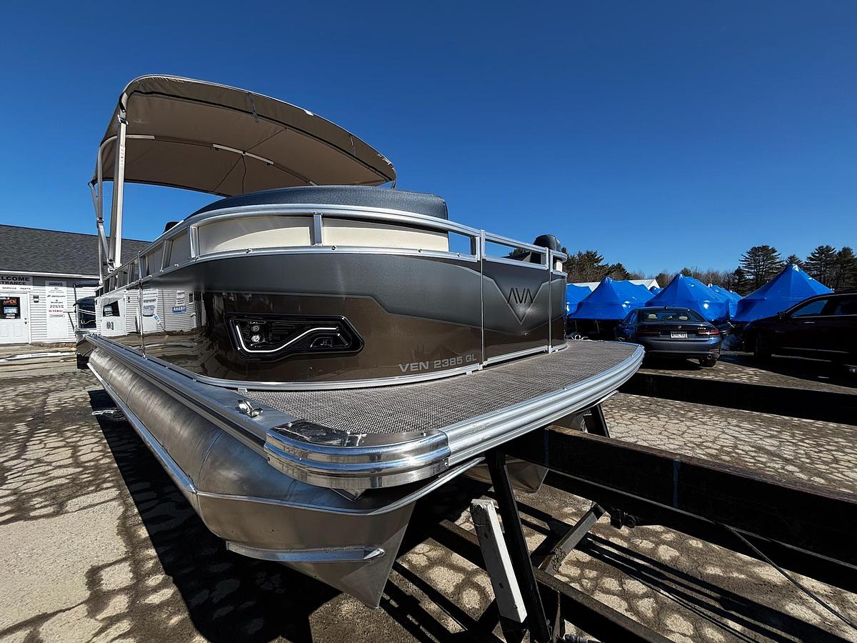 2026 Avalon 2385 VEN QL TRITOON