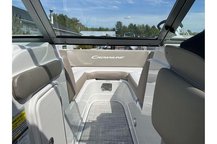 2024 CROWNLINE E220 XS CR-24-02