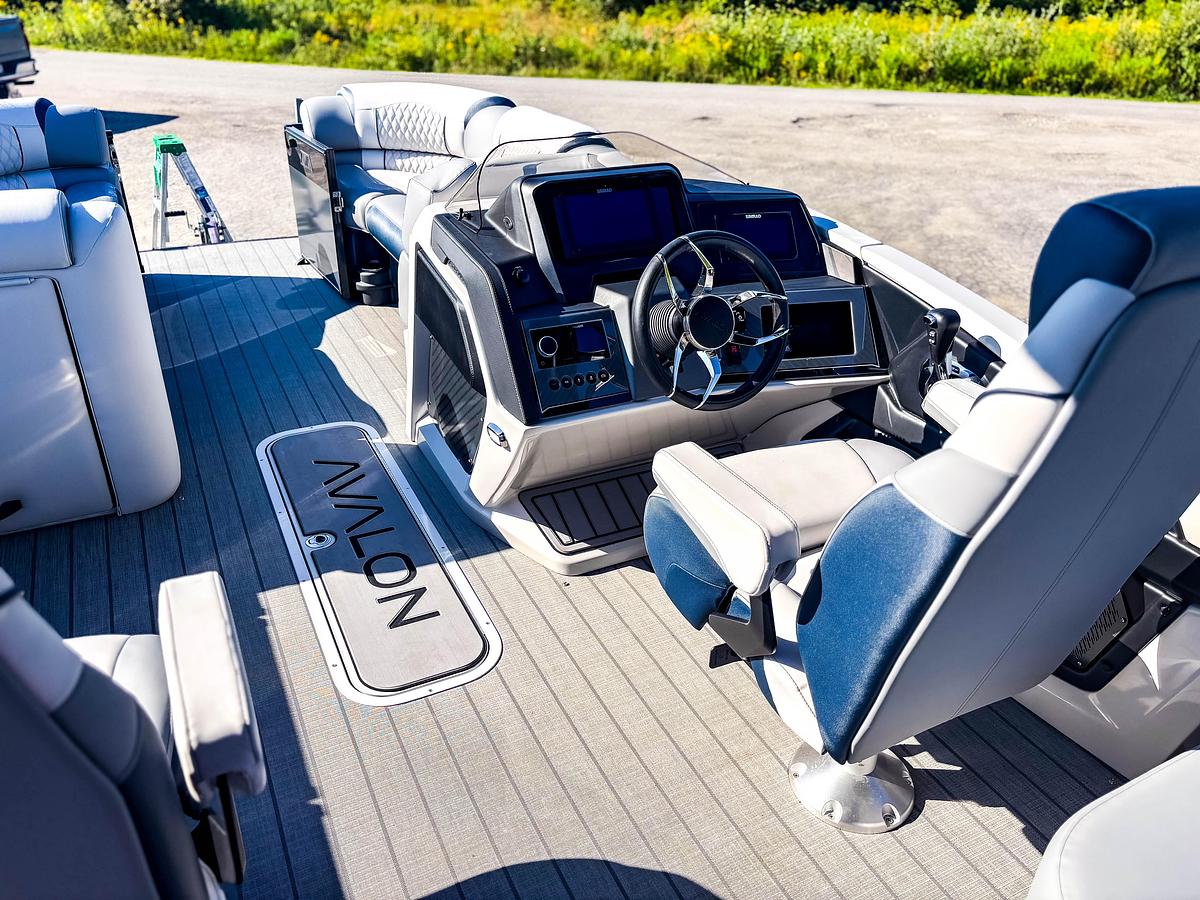 Used 2026 Avalon 2585 Excalibur LTD QLS