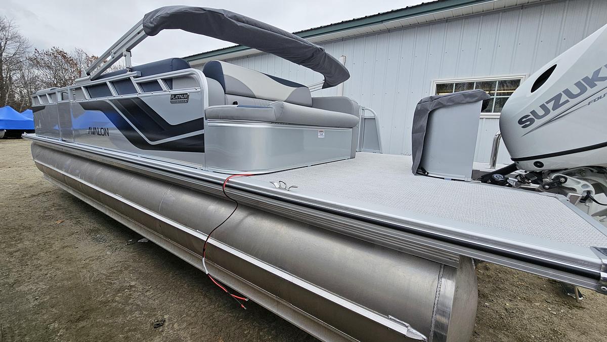 2026 Avalon 2385 LSZ ELITE TRITOON HONDA BF200