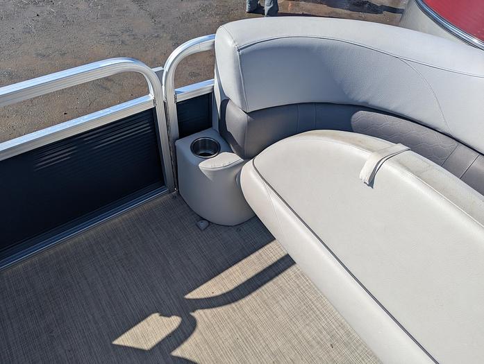 Used 2019 Avalon 2385 GS Cruise