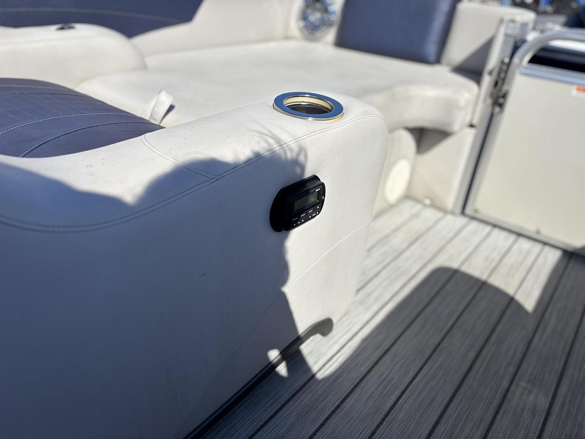 Used 2020 Avalon 2785 CATALINA RL PLATINUM