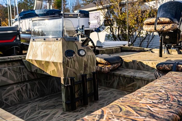 2025 Crestliner 1870 Retriever