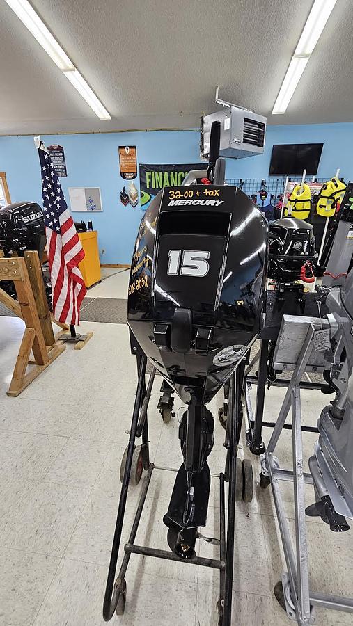 Used 2025 Mercury 15hp Long Shaft, EFI, Manual Start