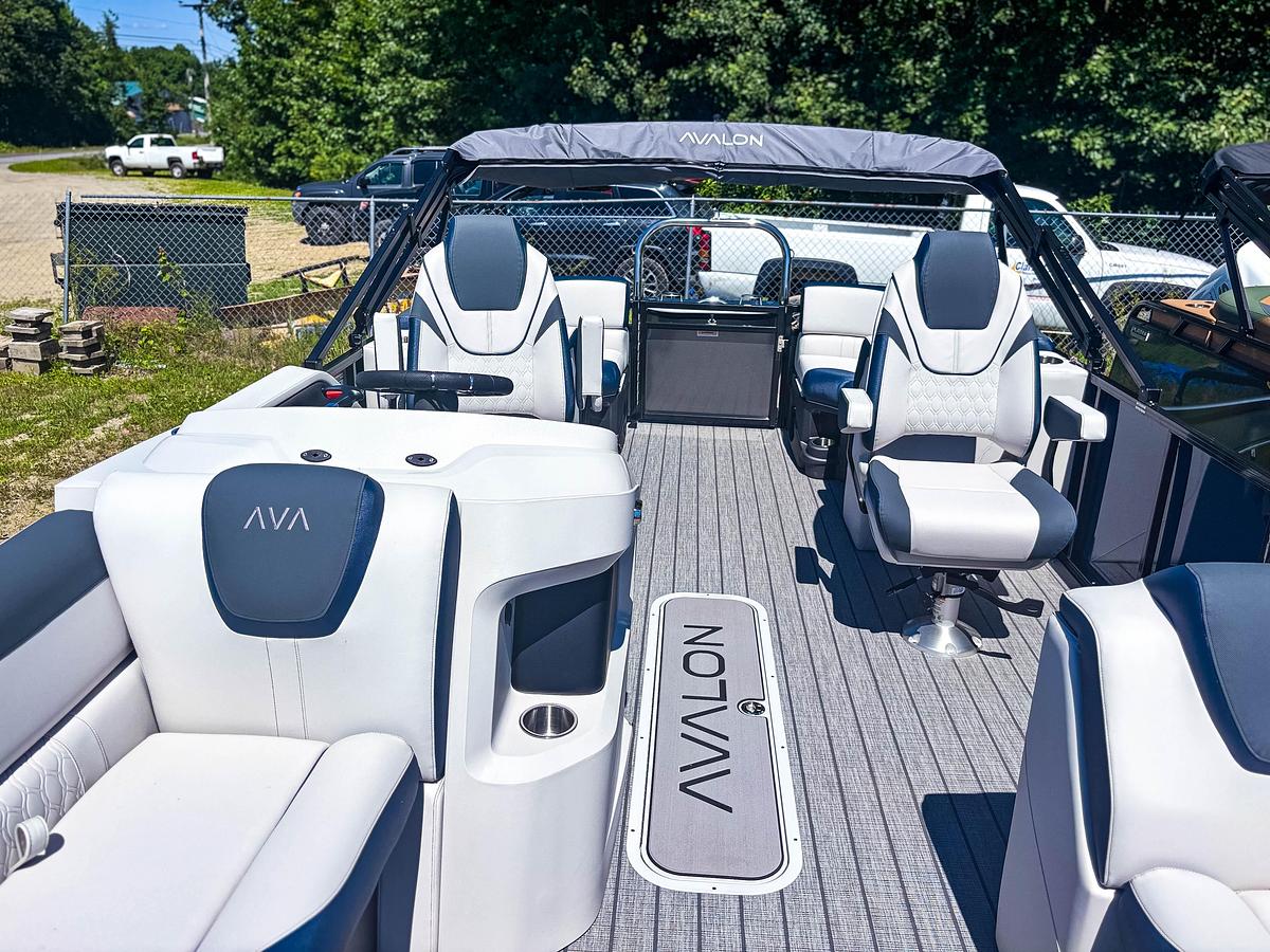 2026 Avalon 2185 LSZ QL TRITOON