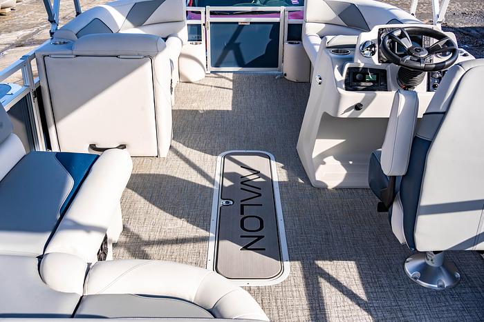 Avalon Venture 85-21' Rear Fish