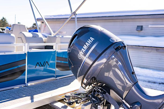 2025 Avalon 1980 VLS Quad Lounge