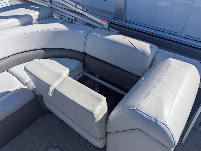 Used 2019 Avalon 2385 GS Cruise