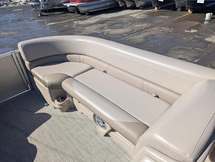 Used 2018 Avalon 2285 LSZ Cruise