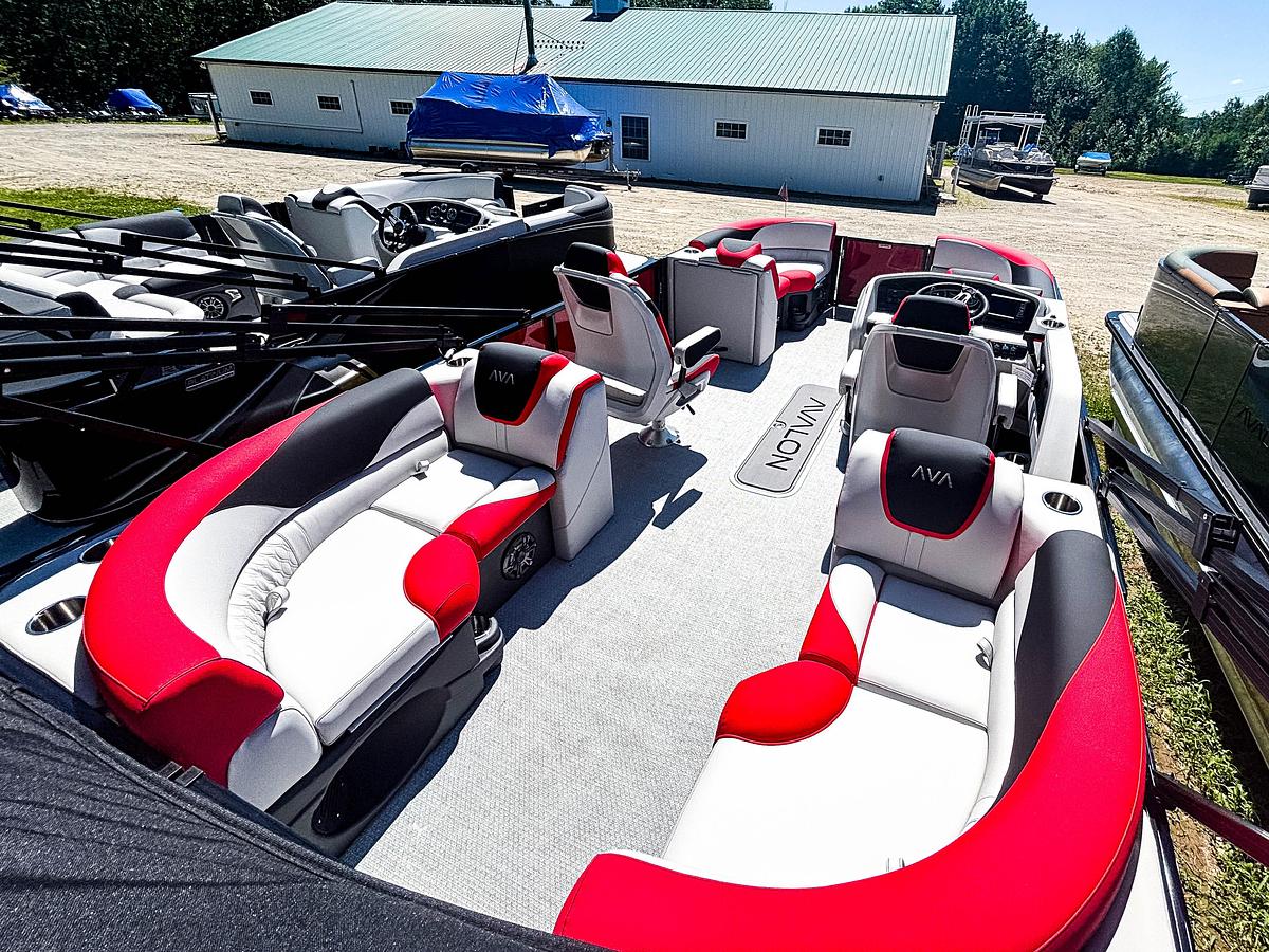 2026 Avalon 2185 LSZ QL TRITOON