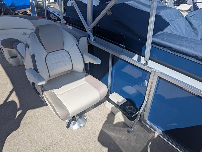 Used 2024 Avalon 2385 LSZ Quad Lounge