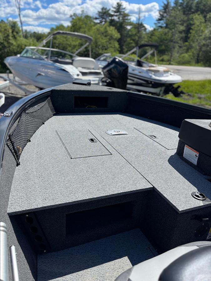2026 Crestliner 1750 Hawk JS
