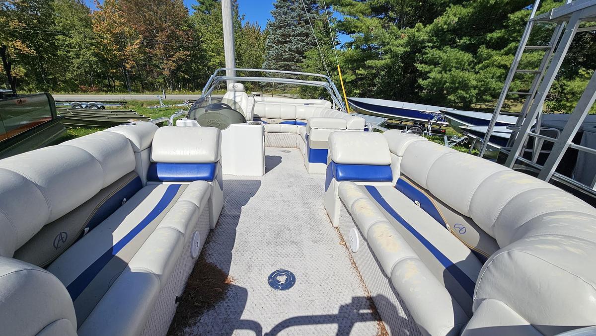 Used 2007 Avalon 20' Paradise