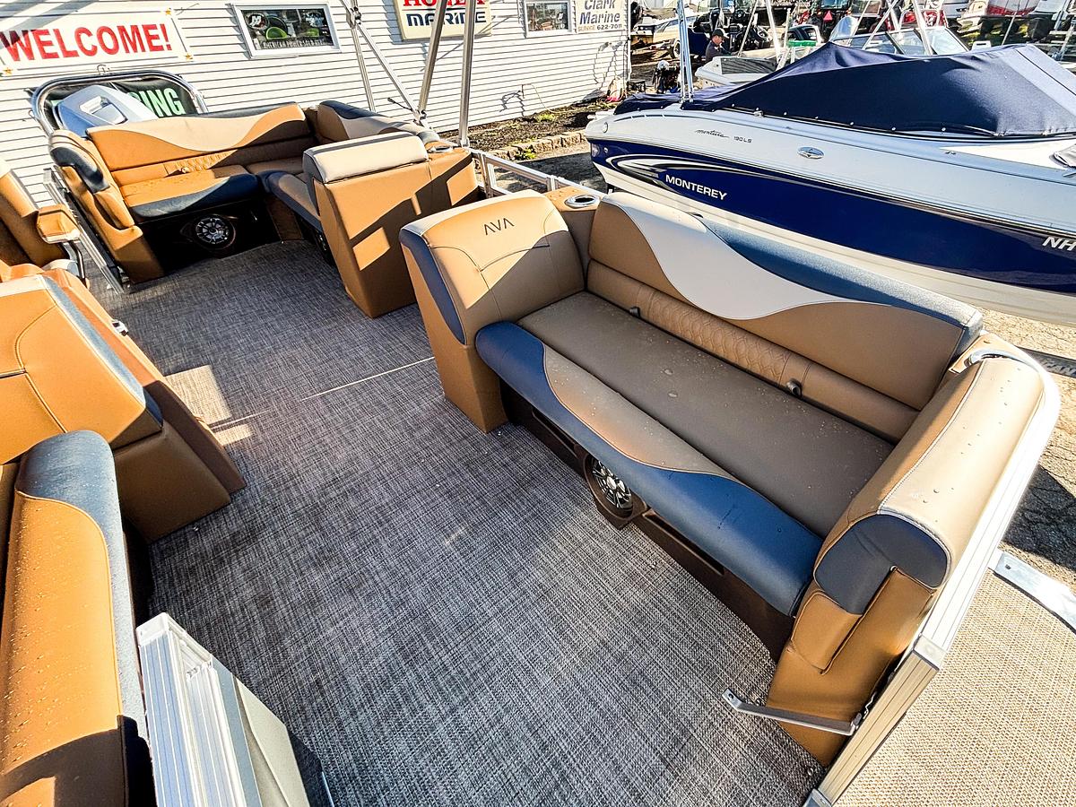 2026 Avalon 1980 VEN CR TRITOON