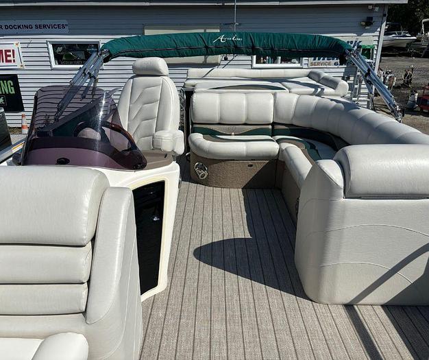 Used 2011 AVALON 2285 PARADISE EL GREEN