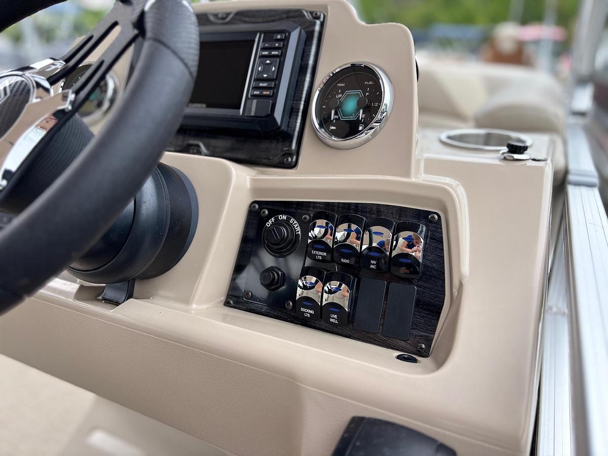2026 Avalon 2380 Venture RF