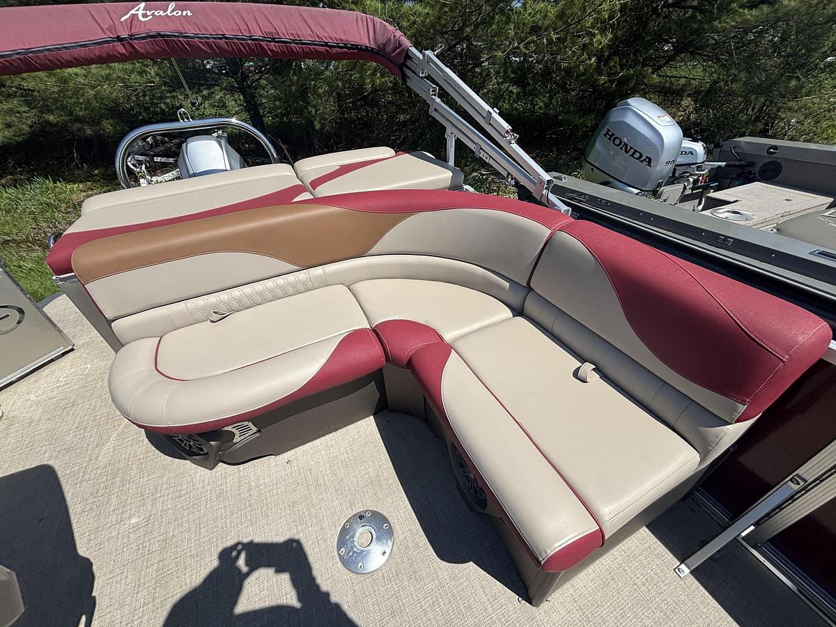 Used 2021 Avalon 2085 LSZ CR