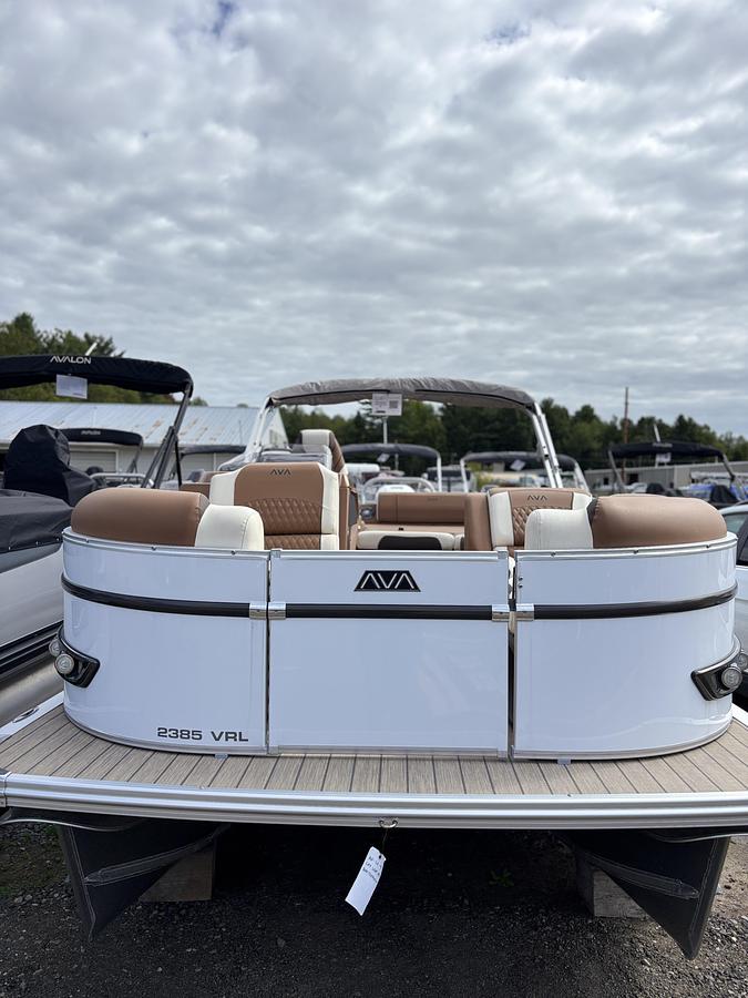 2026 Avalon 2385 Catalina Versatile Rear Lounge