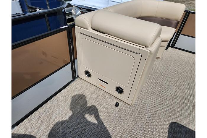 2024 BENTLEY PONTOONS 220 LEGACY NAV WIDE PORT GATE BP-24-07