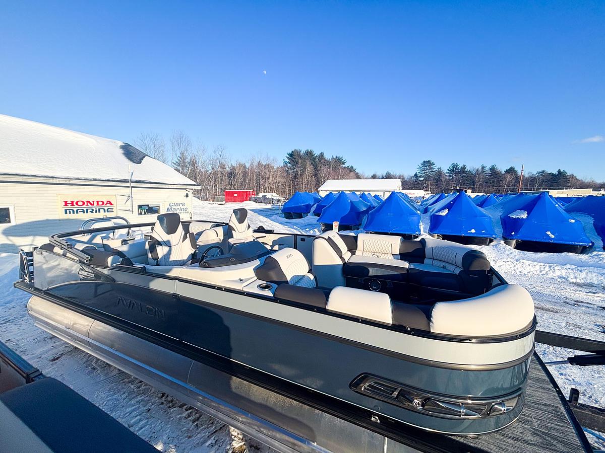 2026 Avalon 2385 CATALINA QUAD LOUNGE